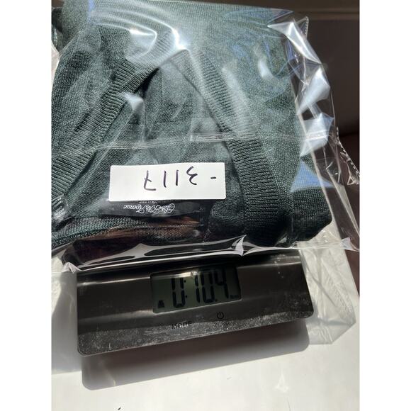 Saks Fifth Avenue Men's Extra Fine Merino Wool Green V Neck Sweater Sz XL Basic - Picture 13 of 13